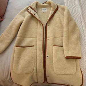 Madewell XS fluffy jacket in good condition